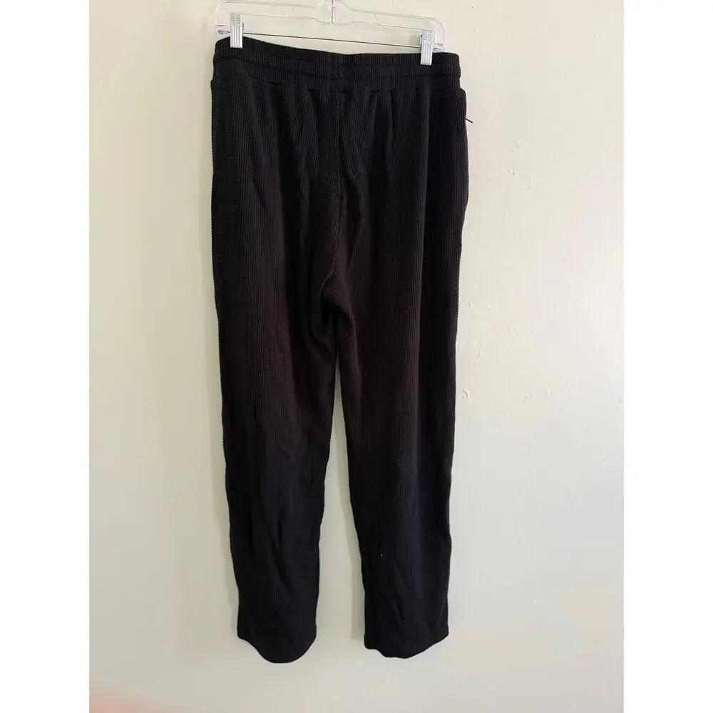 ALO | Black Elevate Waffle Knit Straight Leg Pant Casual Loungewear Athlesuire